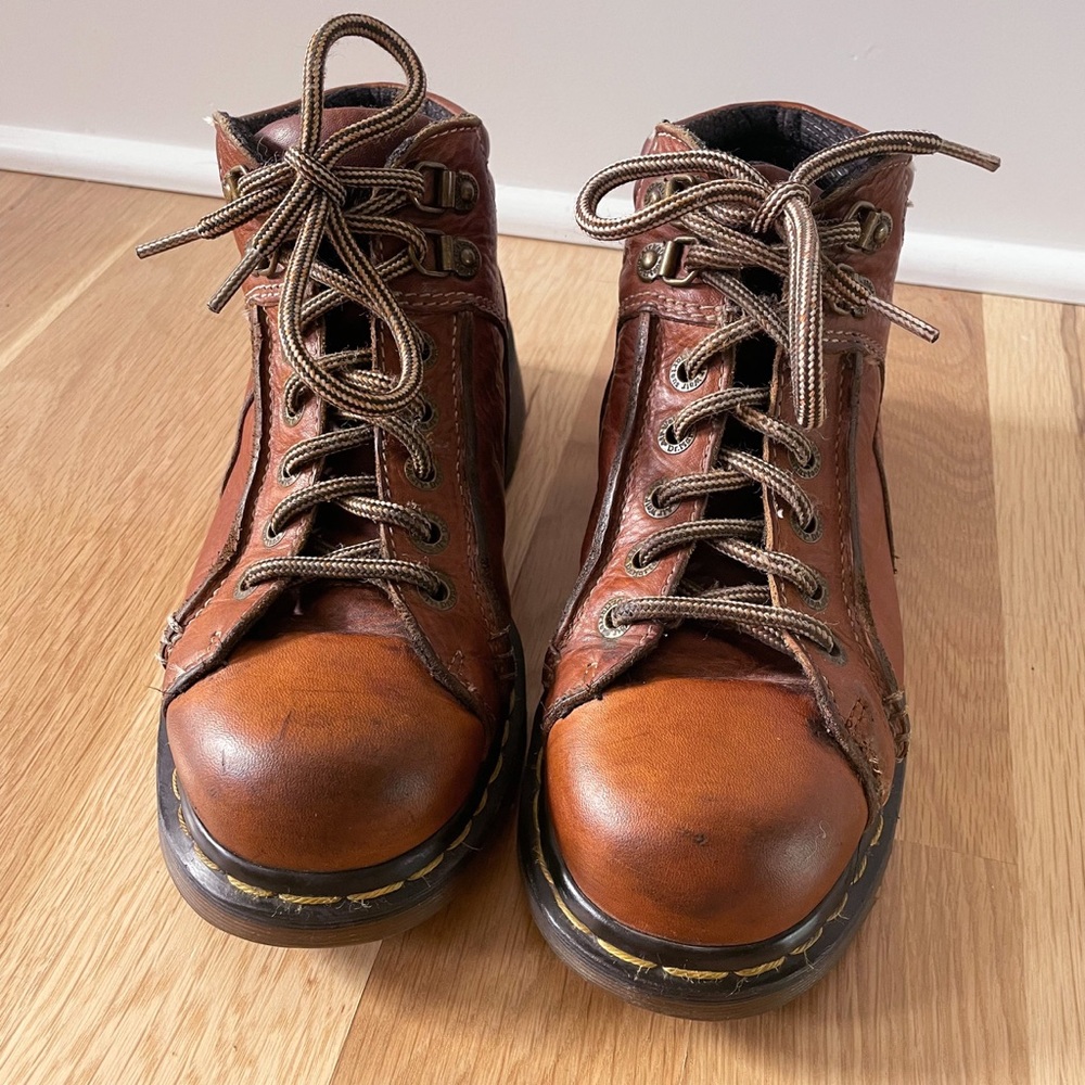 Dr. Marten's Vintage 8A54 Boots - Picture 4 of 4